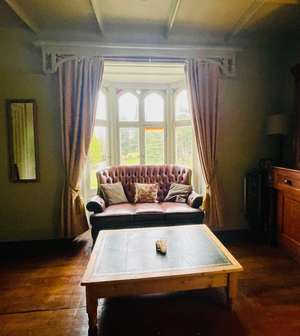 Llanerchydol Hall Suites Welshpool Exterior foto