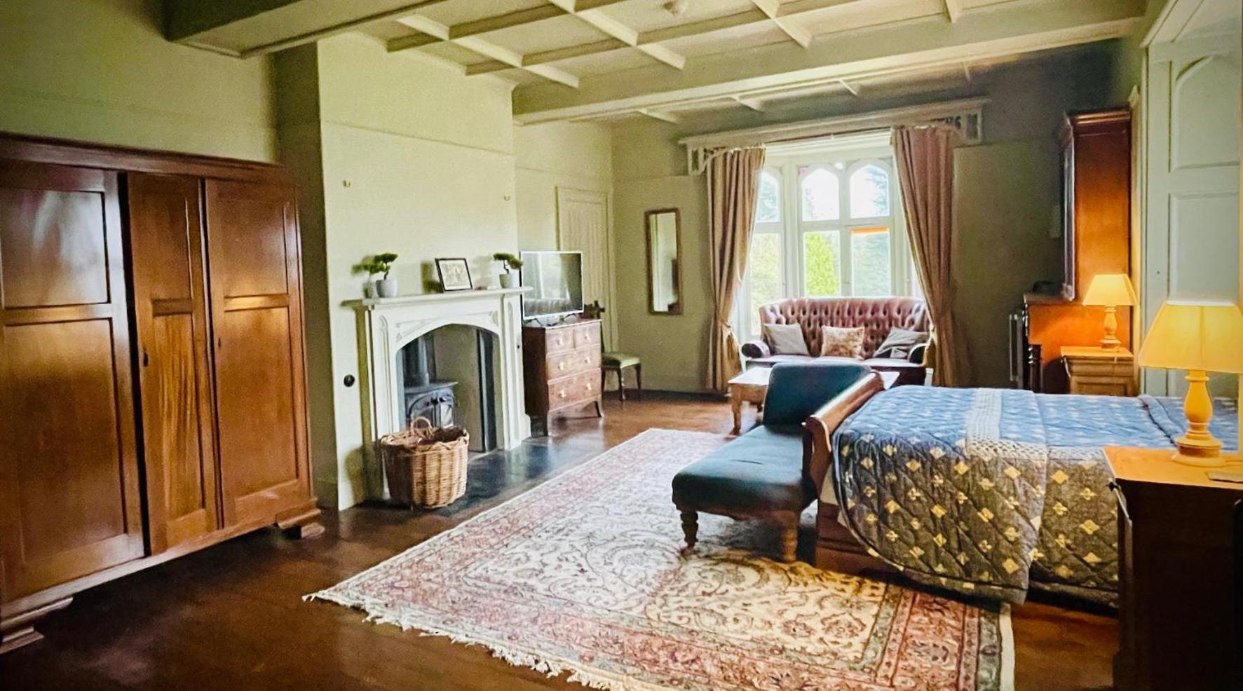 Llanerchydol Hall Suites Welshpool Exterior foto